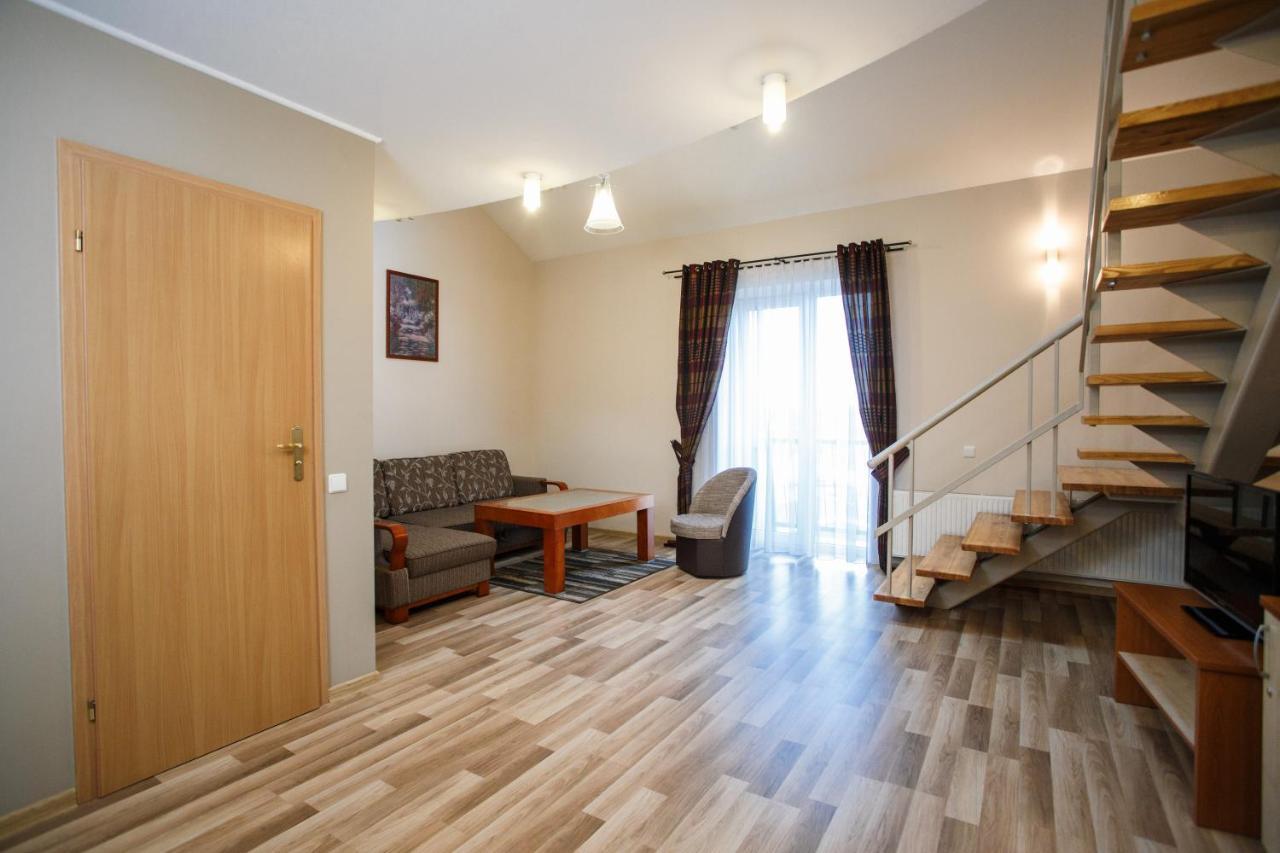 Siauliu Krasto Medziotoju Uzeiga Hotel Šiauliai Kültér fotó