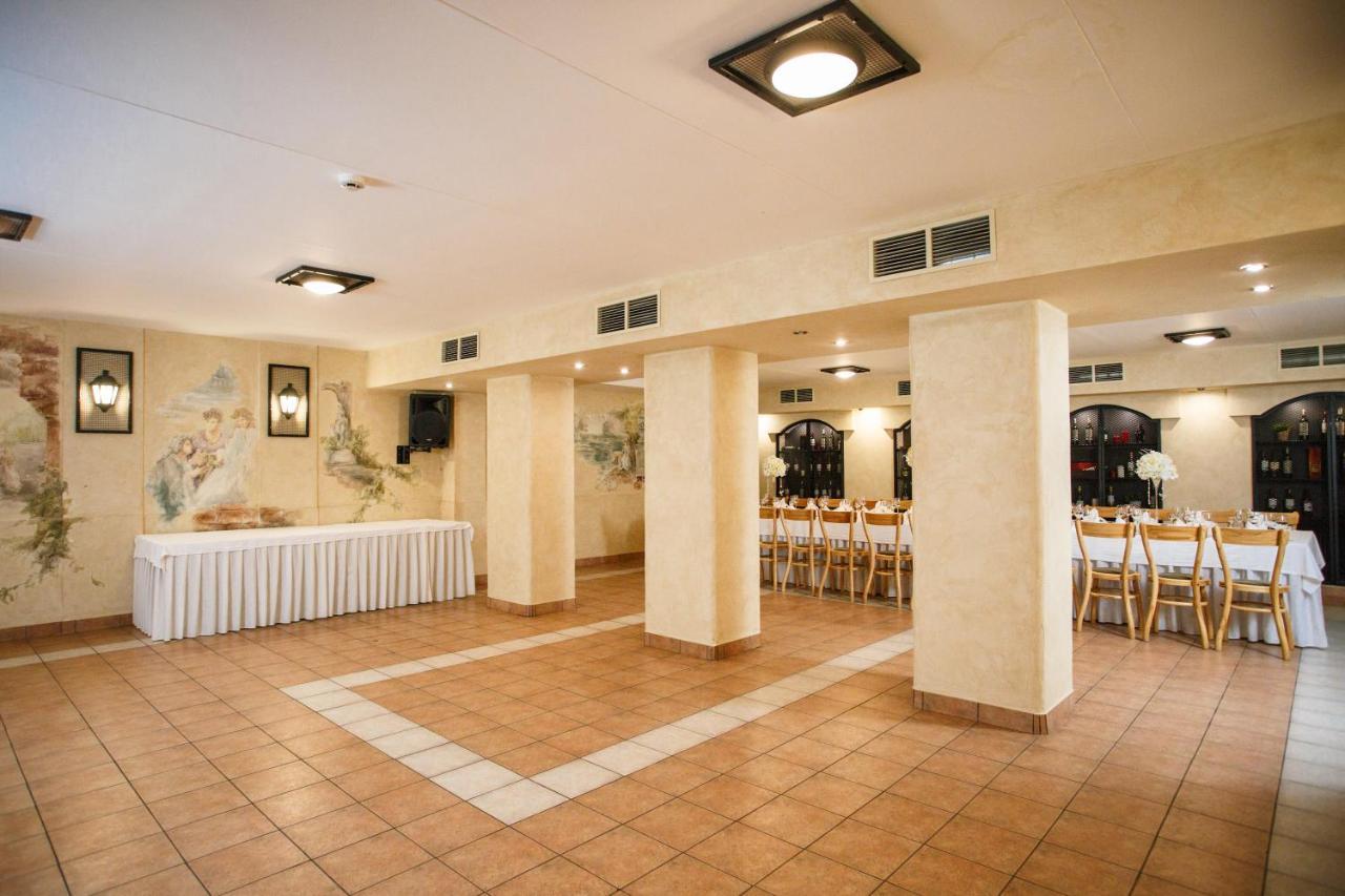 Siauliu Krasto Medziotoju Uzeiga Hotel Šiauliai Kültér fotó